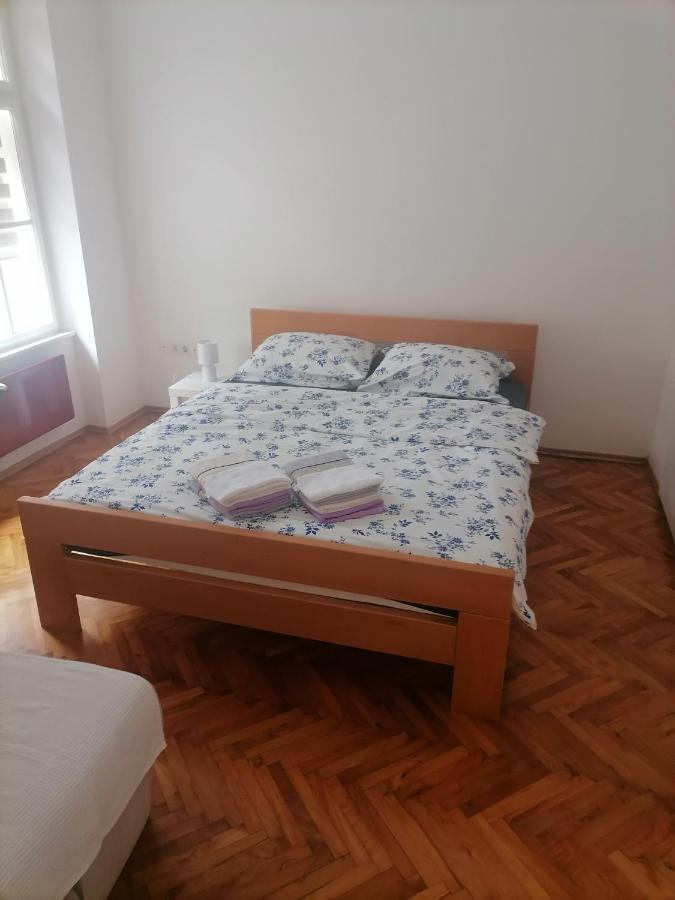 Apartman Semren Apartment Zagreb Ngoại thất bức ảnh